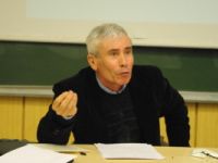 A propos des témoignages: les sources orales et leurs limites.